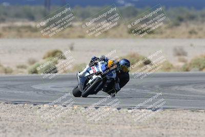 media/Oct-05-2025-CVMA (Sun) [[beeef4f201]]/Race 5-Amateur Supersport Open (Holeshot)/
